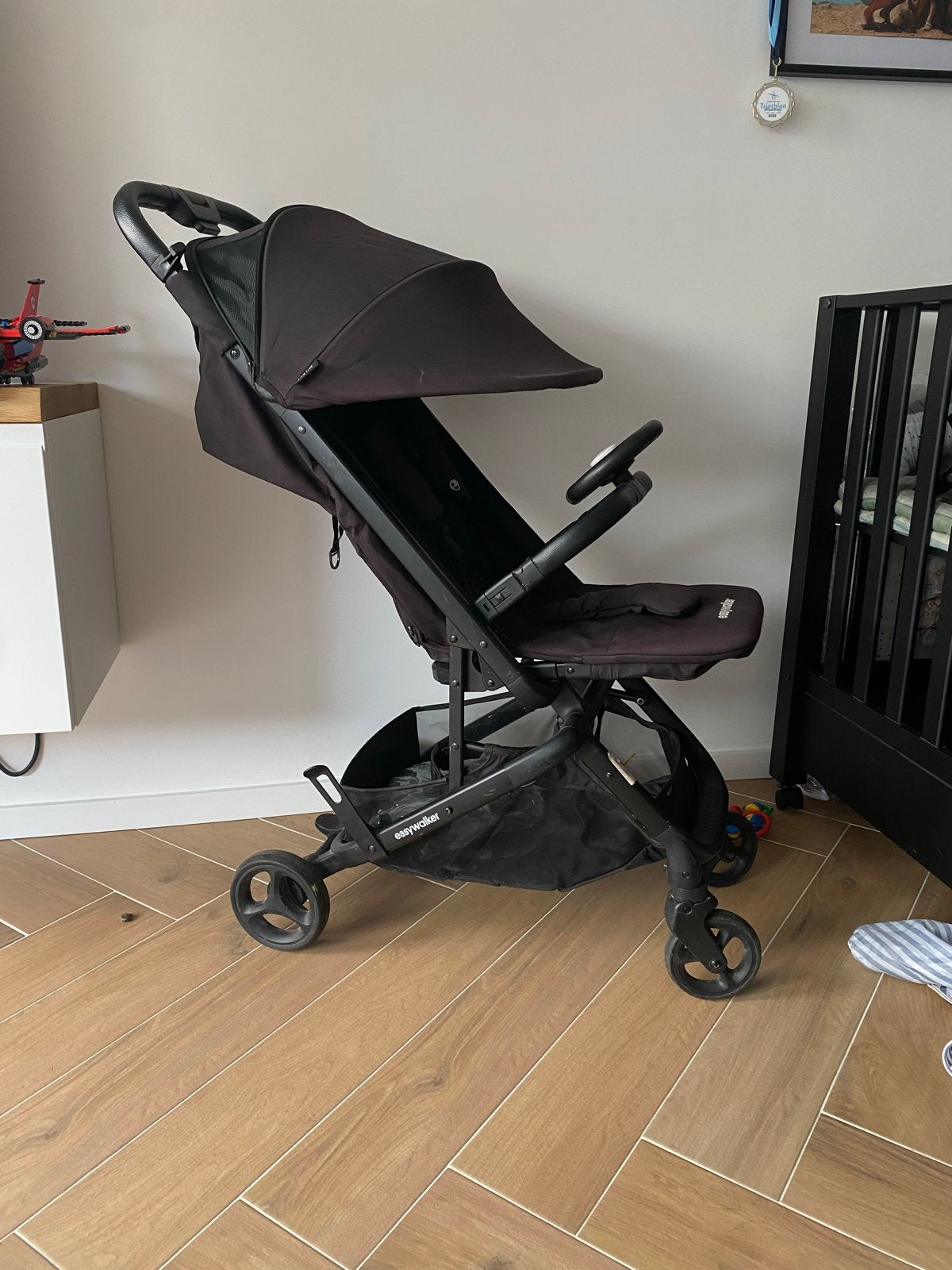 Easywalker Miley 2 buggy met regenhoes en stuurtje, Kinderen en Baby's, Ophalen, Gebruikt, Overige merken, Verstelbare rugleuning