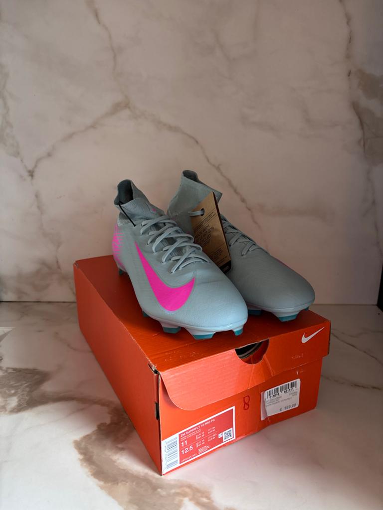 Nike Mercurial Voetbalschoenen - Nieuw in doos, Ophalen of Verzenden, Nieuw
