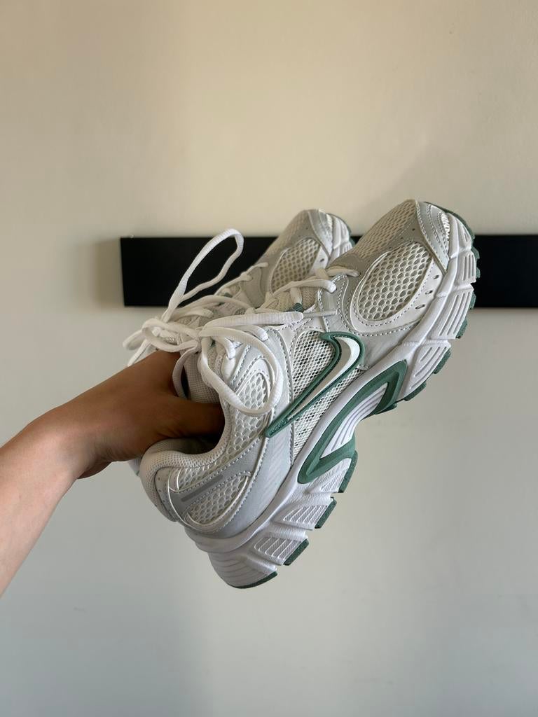 Nike v5 rnr 38, Ophalen of Verzenden, Groen, Sneakers of Gympen, Zo goed als nieuw