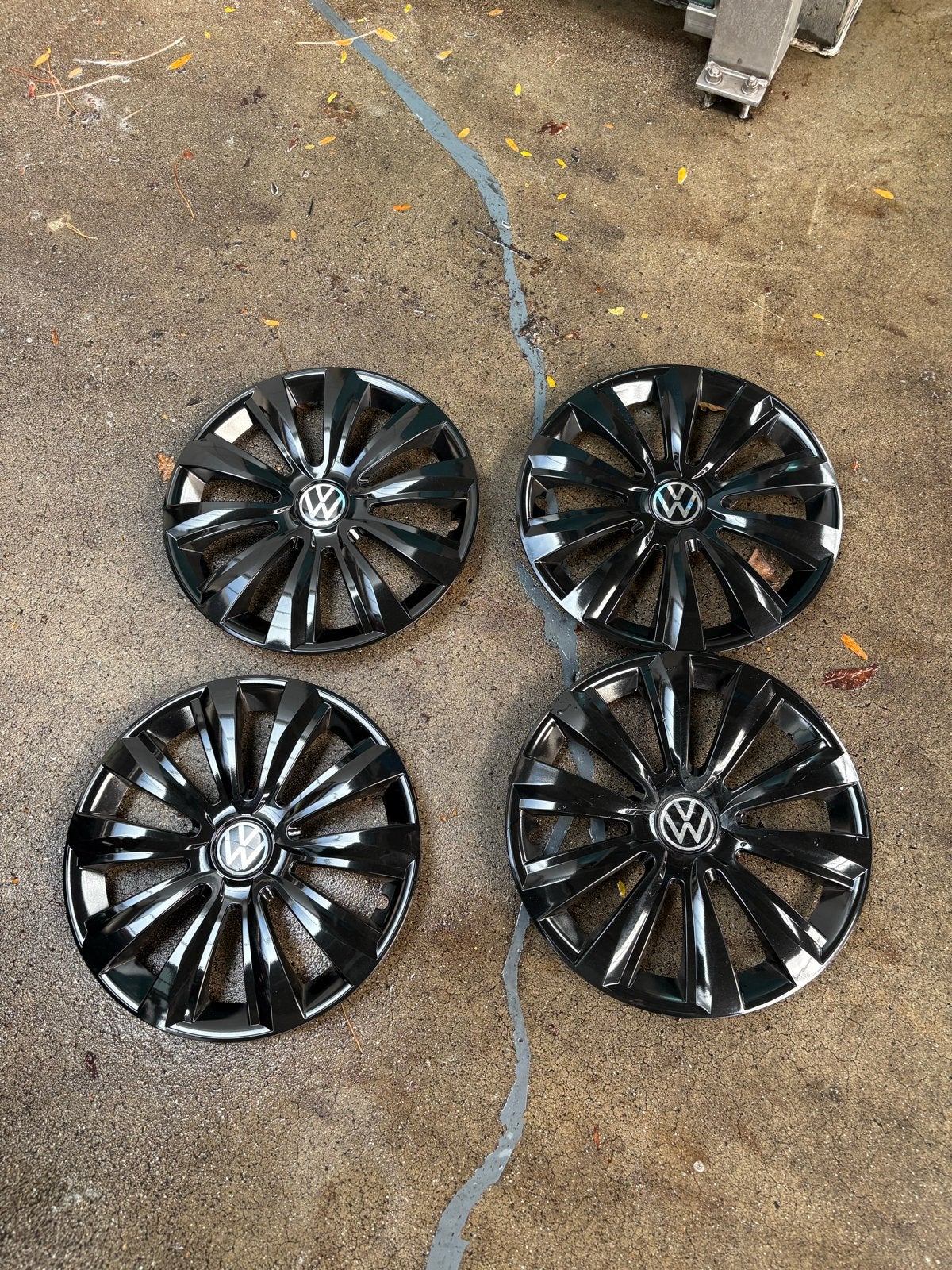 Set wieldoppen universeel Volkswagen Polo 15 inch glanzend, Ophalen, Zo goed als nieuw