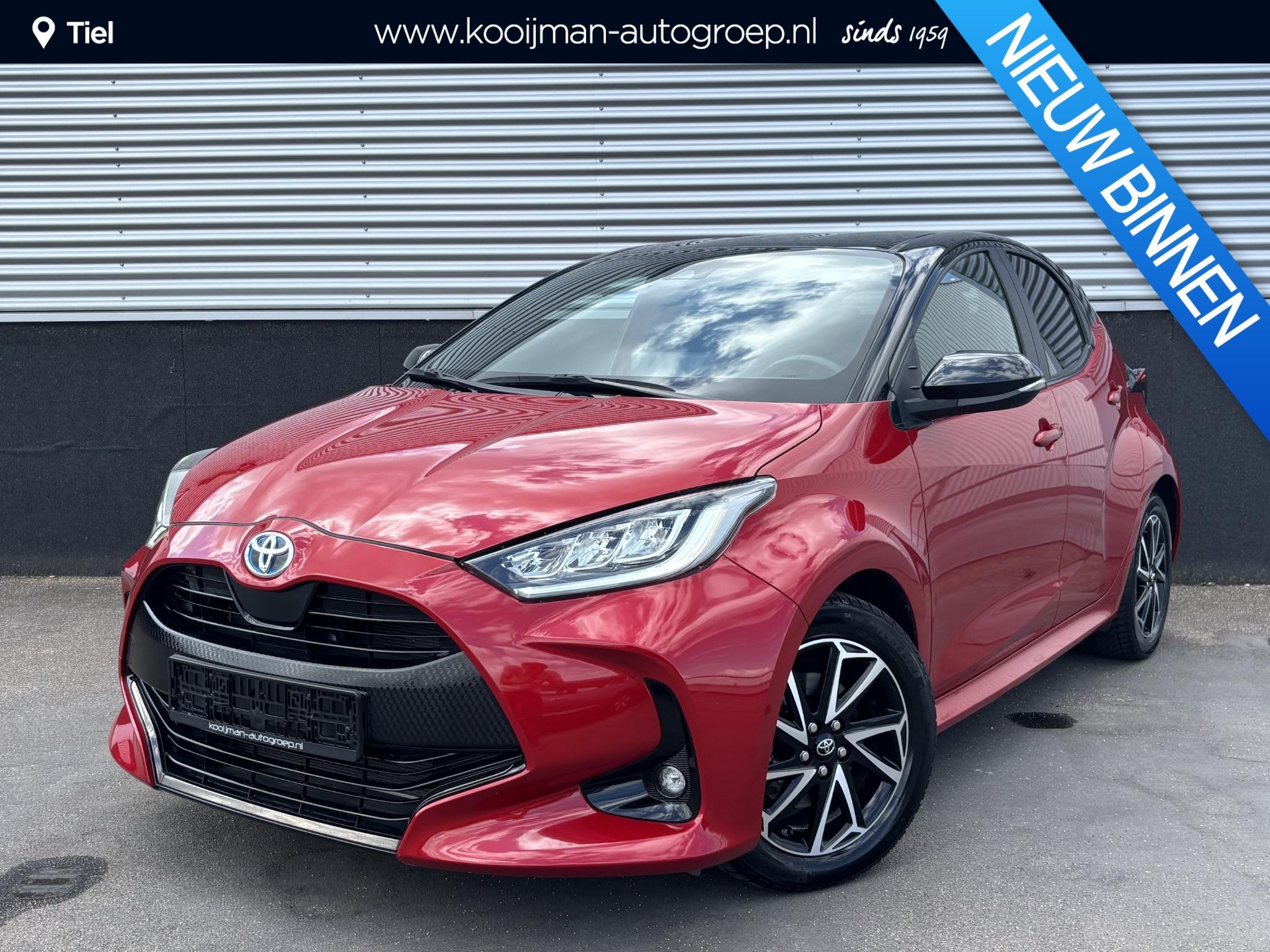 Toyota Yaris 1.5 Hybrid Dynamic edition Bi-tone zwart dak, l