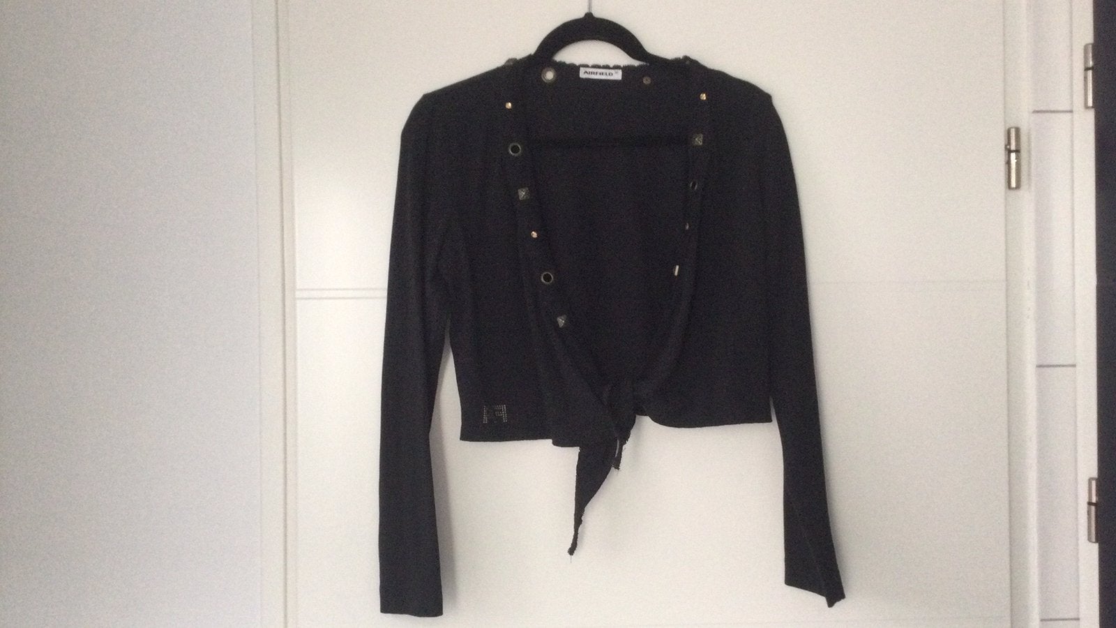 Airfield bolero met studs en kant maat 38, Ophalen of Verzenden, Zo goed als nieuw, Maat 38/40 (M), Zwart
