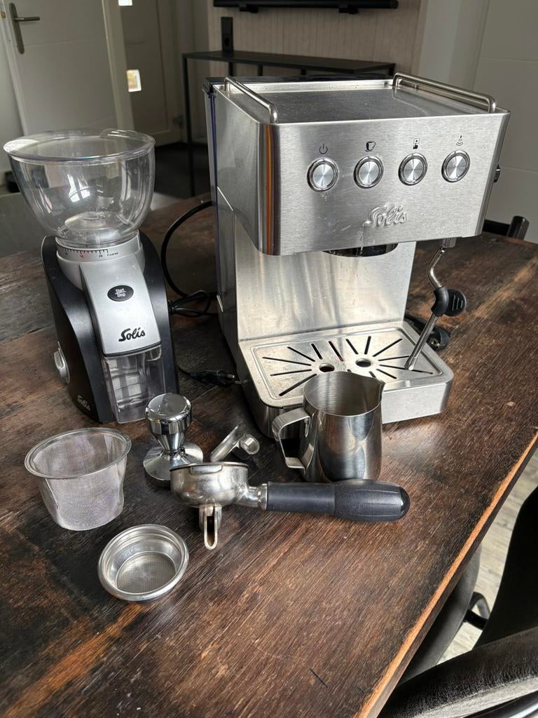 Solis Barista Gran Gusto Koffiemachine inclusief maler, Ophalen, Zo goed als nieuw, Koffiemachine