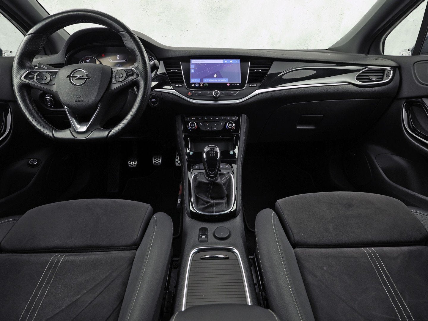 Foto 6 van Opel Astra Sports Tourer 1.2 Launch Sport (VIRTUAL COCKPIT,