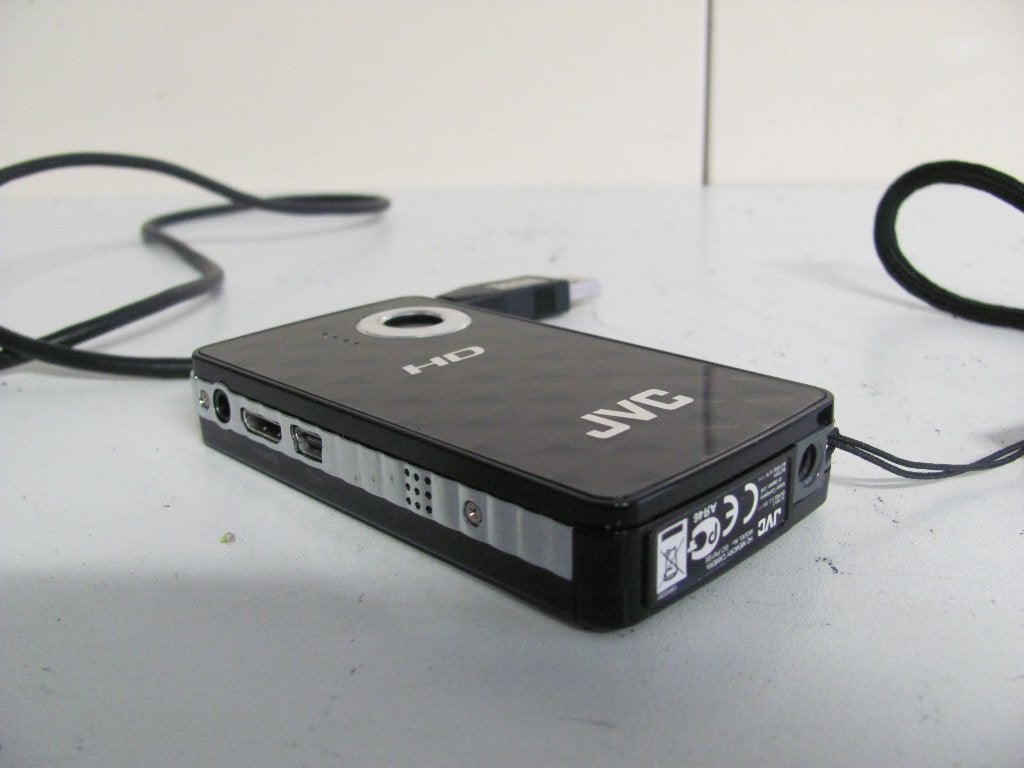 JVC HD foto/videocamera met 16gbsdcard, JVC, 20x of meer, Ophalen of Verzenden, Zo goed als nieuw