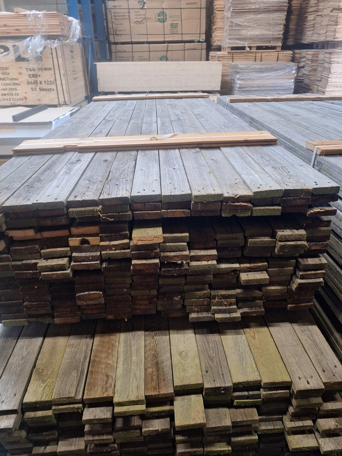 mooie  partij  sloophout  planken  barnwood, Minder dan 25 mm, Ophalen of Verzenden, Plank, 300 cm of meer