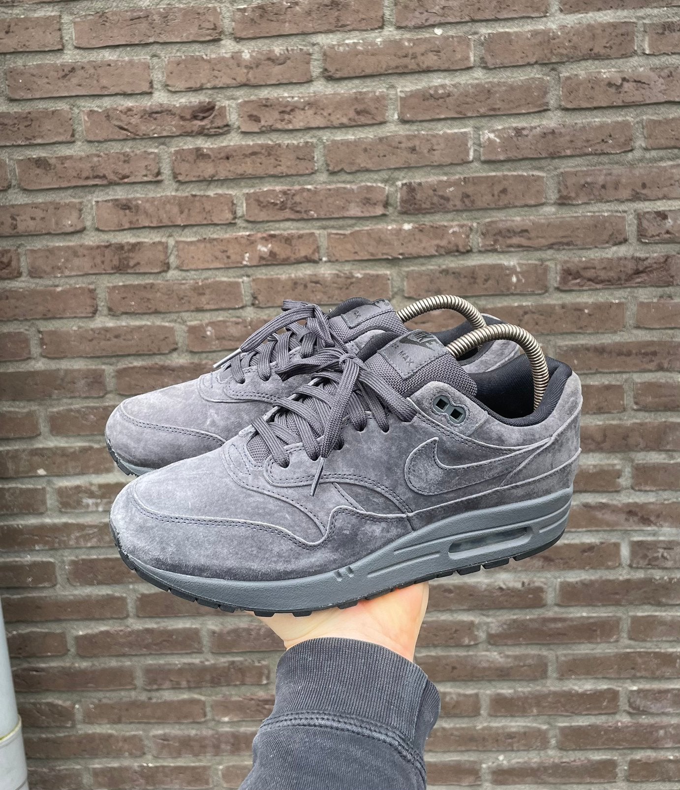 Nike Air Max 1 Premium Anthracite, Kleding | Heren, Schoenen, Zo goed als nieuw, Sneakers of Gympen, Overige kleuren, Ophalen of Verzenden