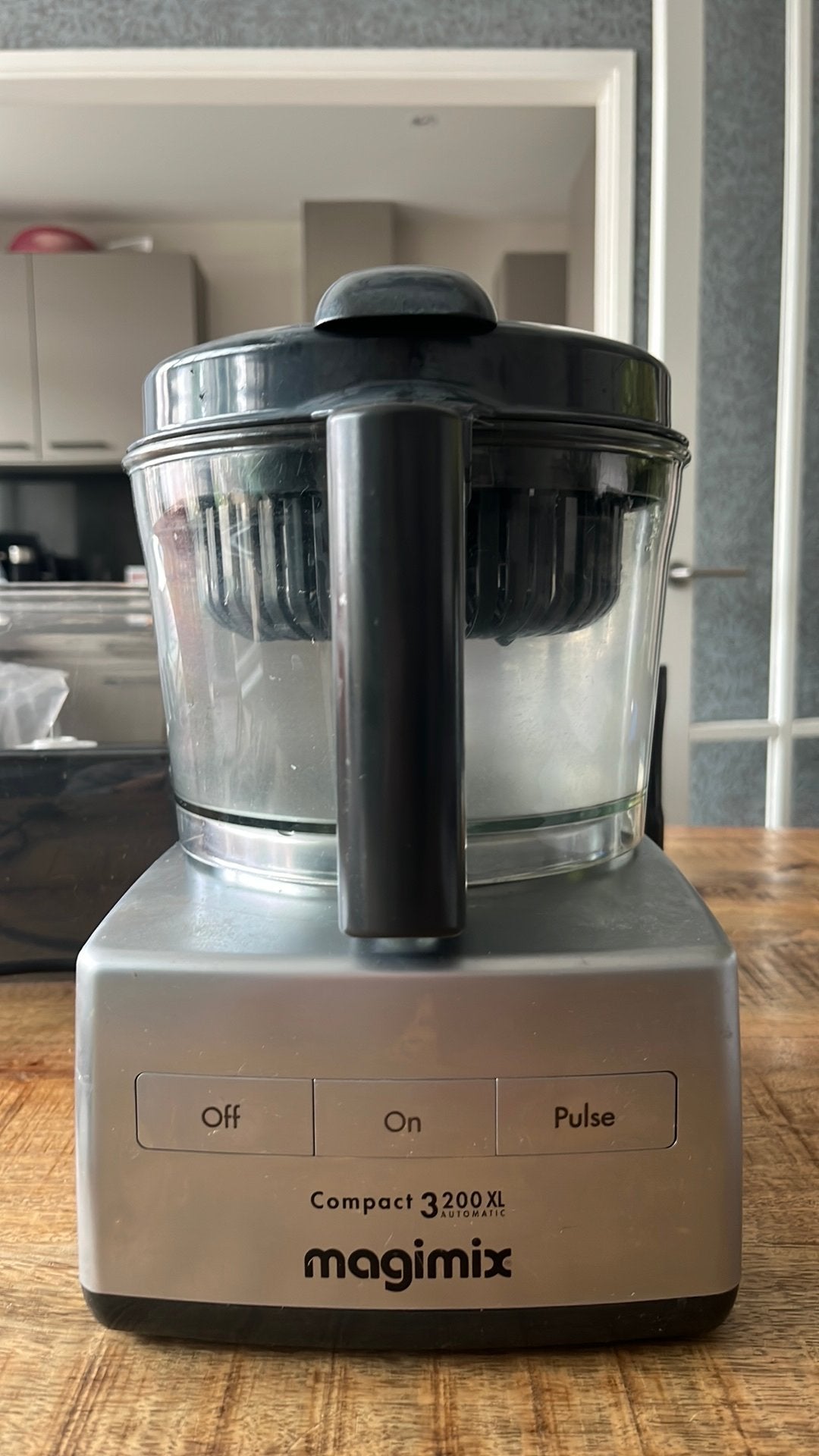 Magimix Compact 3200 XL incl accessoires, Ophalen, Gebruikt, Zilver, Snijmachine