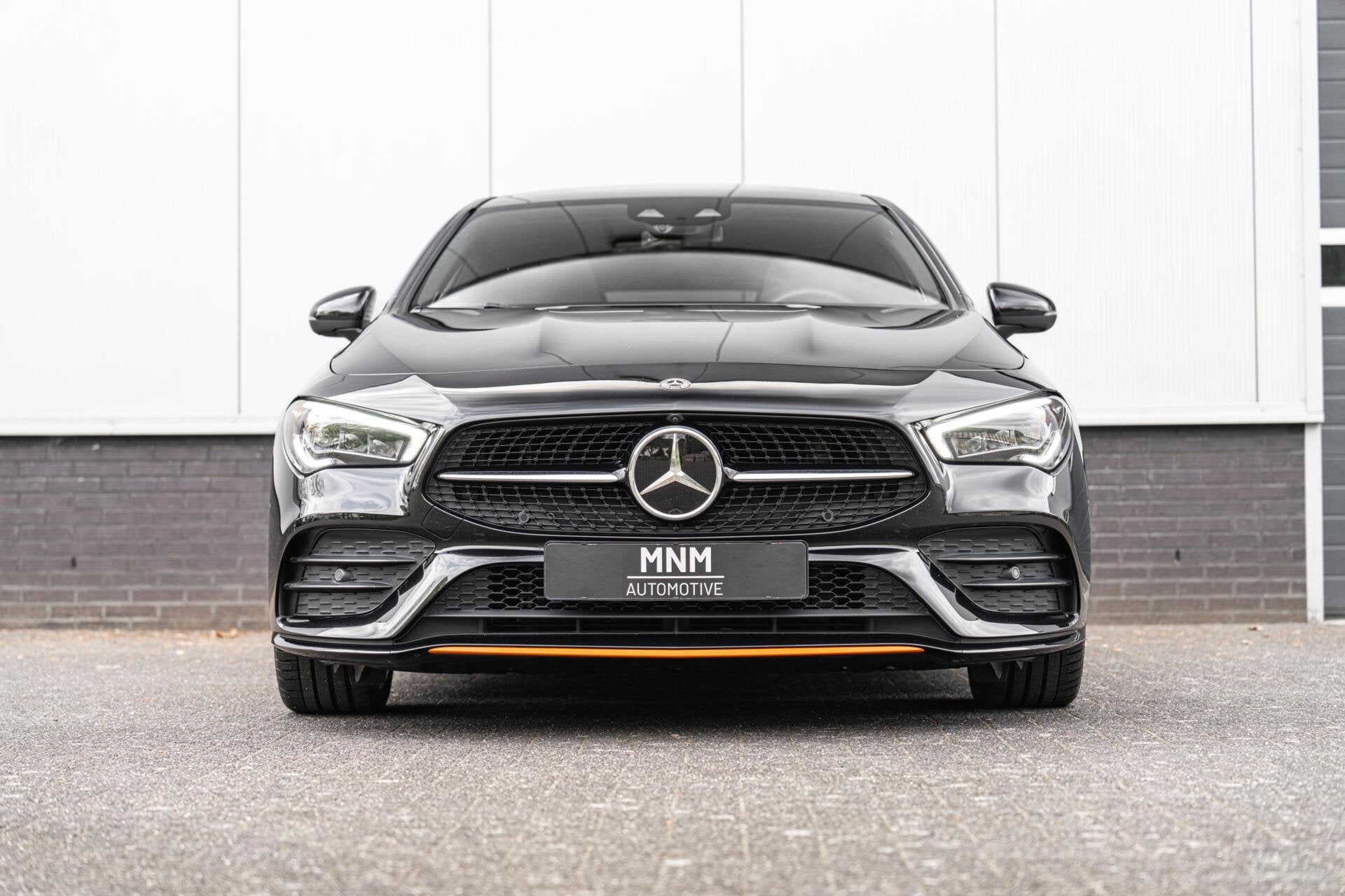 Mercedes CLA Shooting Brake 250 AMG Orange Edition|Pano|HUD|, Auto's, Mercedes-Benz, CLA, Gebruikt, Zwart, Leder en Stof