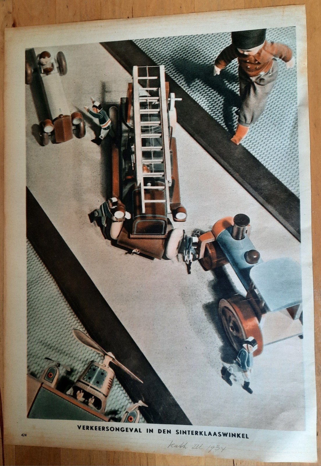 Verkeersongeval Sinterklaaswinkel - Pagina uut Tijdschrift 1, Boeken, Tijdschriften en Kranten, Ophalen of Verzenden, Gelezen