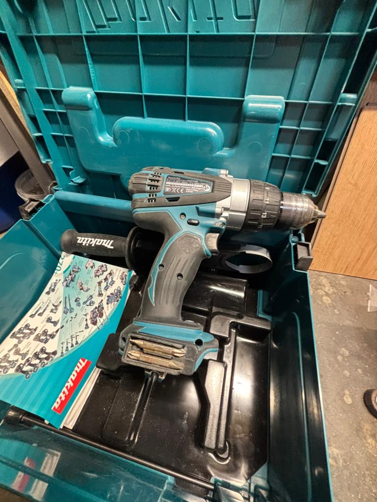 Makita klopboormachine 14volt, Ophalen, Zo goed als nieuw, Boor- en Schroefmachine