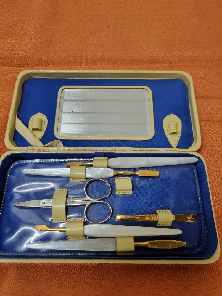 reisset vintage pedicure en forniture, Ophalen of Verzenden, 'T Olde Gre-j, Info@toldegrej.nl, Endepoelstraat 20f Didam