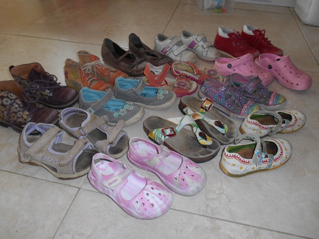 Twins Vingino Crocs Skechers Bunnies 25 tot 30, Jongen of Meisje, Schoenen, Ophalen of Verzenden, Zo goed als nieuw