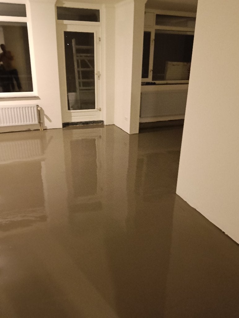 Vloer egaliseren en vloerverwarming dichtsmeren, 75 m² of meer, Overige typen, Nieuw, Ophalen of Verzenden