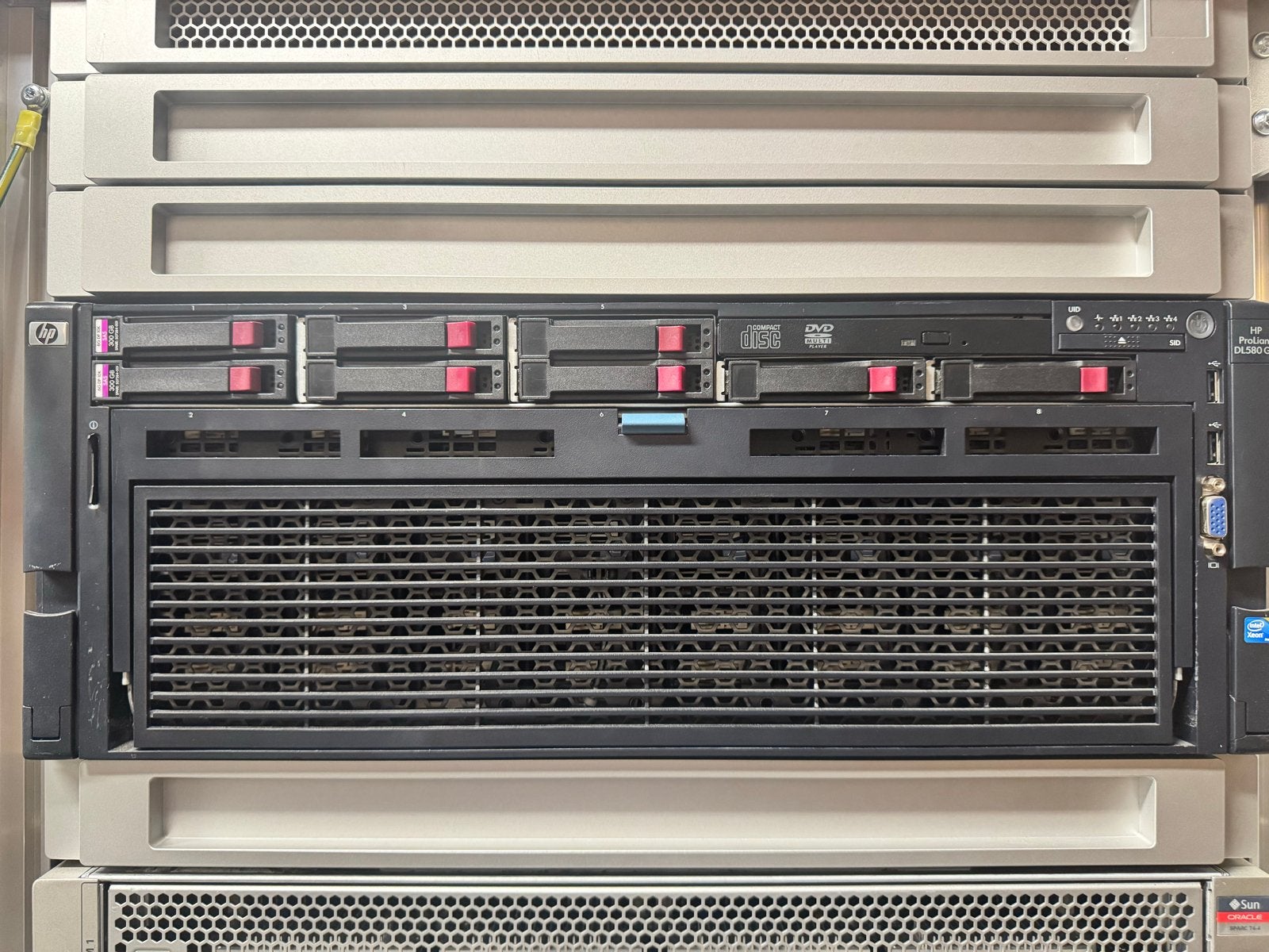 HP ProLiant DL580 G7 1024GB Ram!  4x Nvidia Tesla, Computers en Software, Servers, Ophalen of Verzenden, Gebruikt, Onbekend, Hot swappable onderdelen