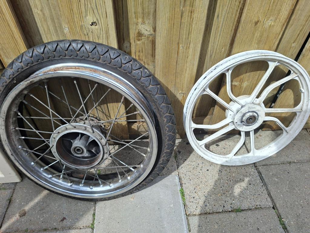 tomos blokje en nog meer onderdelen notk, Fietsen en Brommers, Brommers | Tomos, Ophalen of Verzenden, Gebruikt, Overige modellen