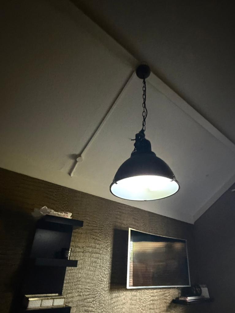 Industriële hanglamp zwart - Dimbare LED-compatibel, Ophalen, Zo goed als nieuw, Metaal