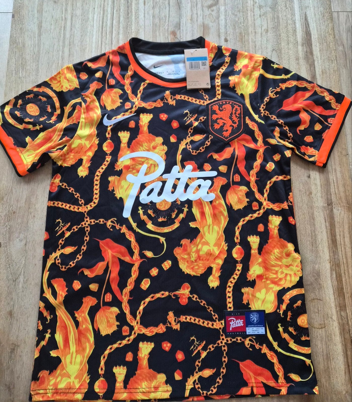 Patta x KNVB Voetbalshirt, Kleding | Heren, T-shirts, Nieuw, Maat 48/50 (M), Meerkleurig, Ophalen of Verzenden
