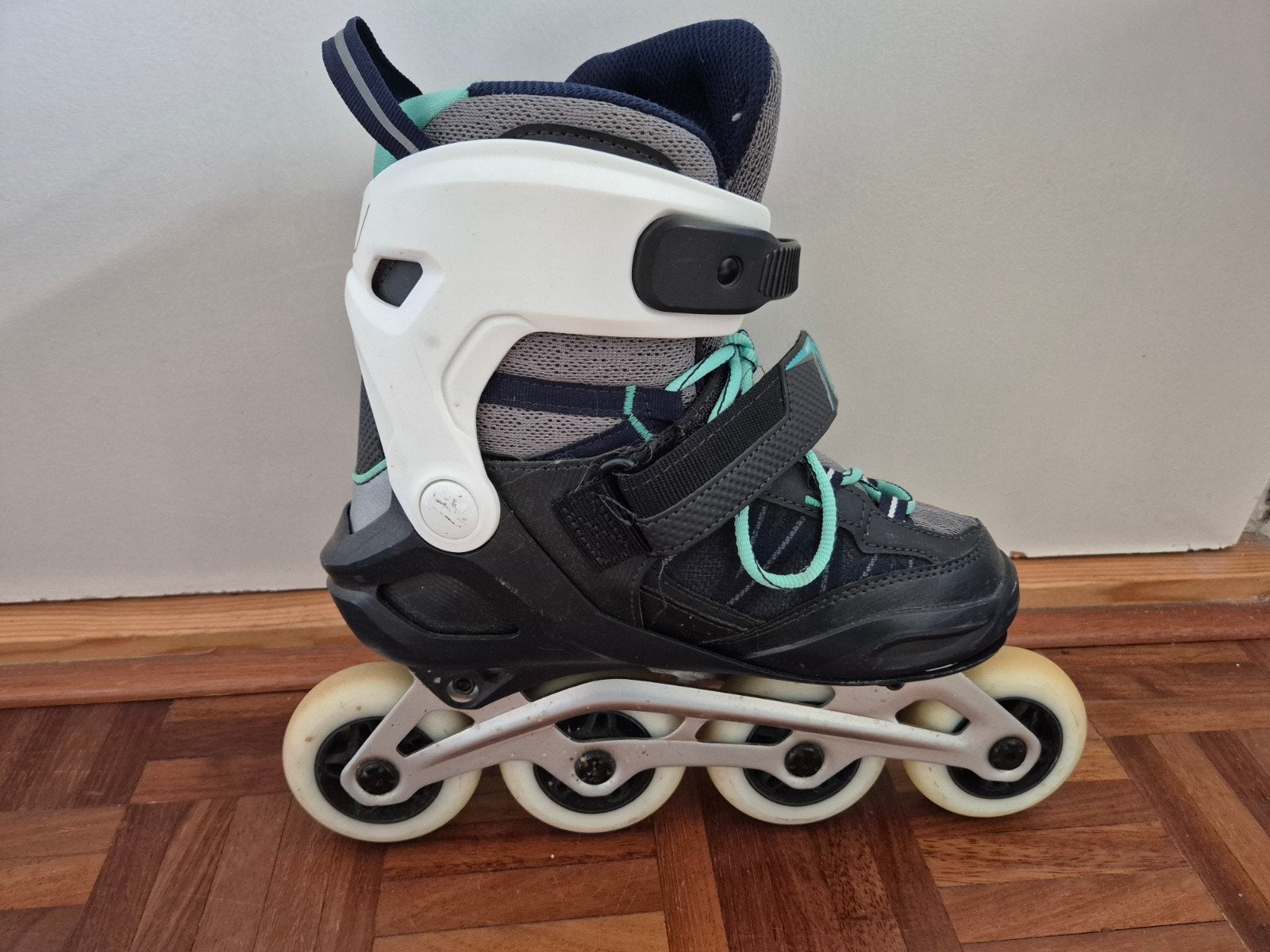 Inline skates maat 38 - Zo goed als nieuw - Decathlon, Sport en Fitness, Skeelers, Kinderen, Zo goed als nieuw, Inline skates 4 wielen