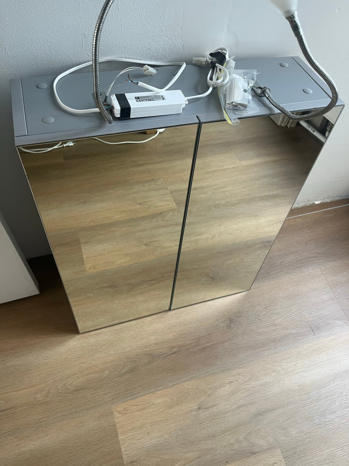 Spiegelkast badkamer met verlichting, Ophalen, 50 tot 100 cm, Minder dan 25 cm, Minder dan 100 cm
