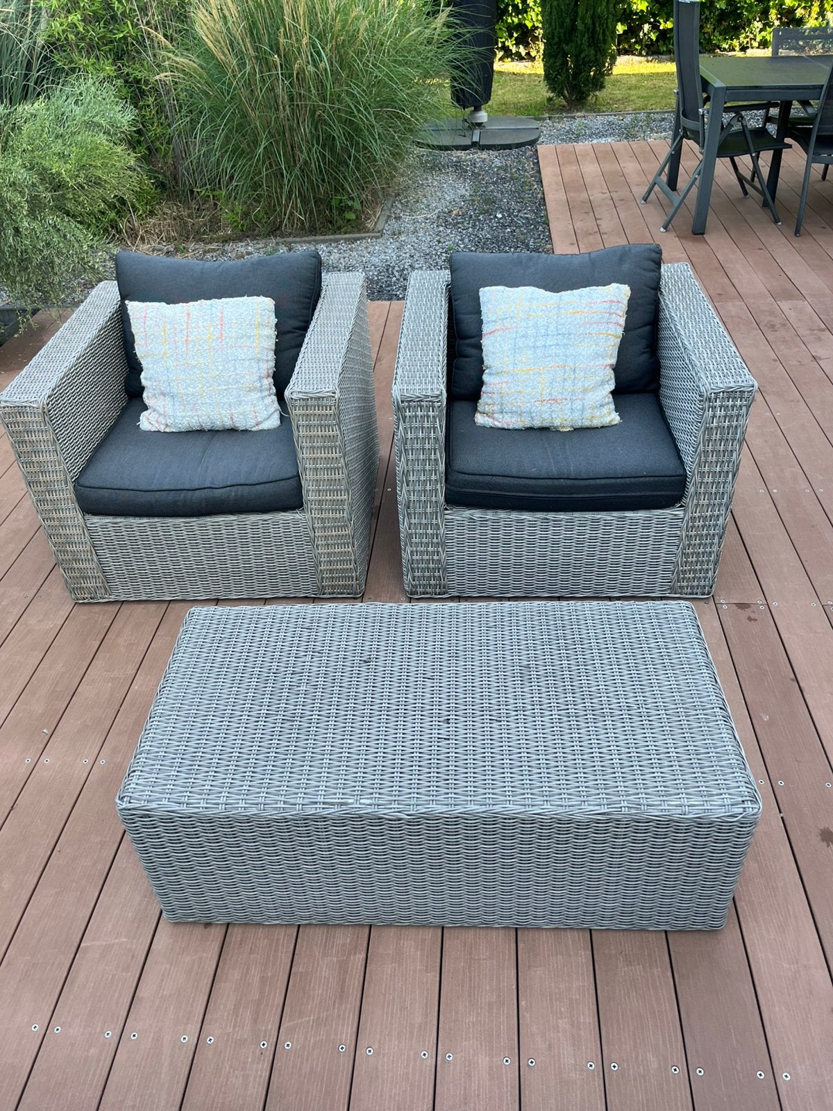 Luxe Wicker Loungeset met 2 Stoelen, Bank en Salontafel, Ophalen, 5 zitplaatsen, Zo goed als nieuw, Loungeset
