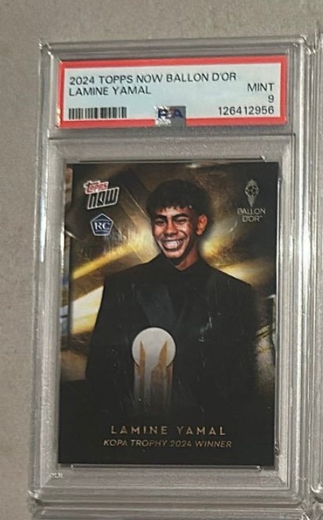Lamine Yamal Rookie Card PSA 9 FC Barcelona 2024 Topps, Ophalen of Verzenden, Zo goed als nieuw, Plaatje