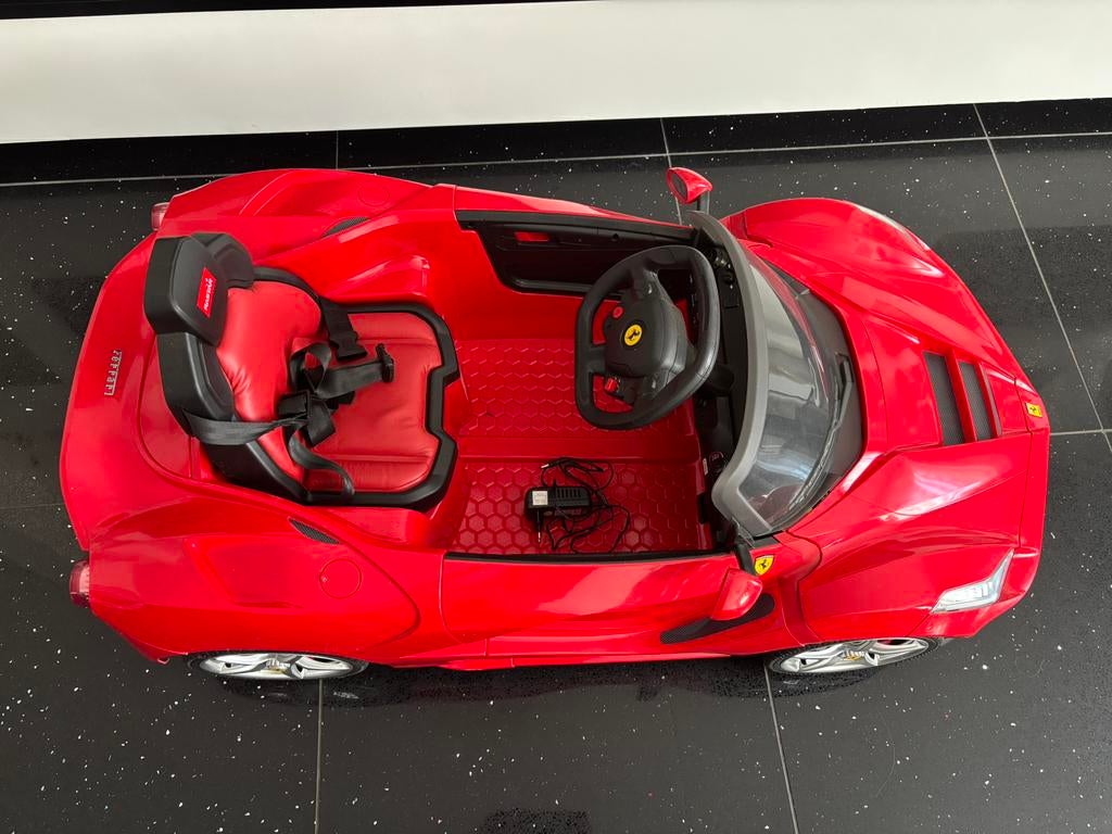 Elektrische kinder Ferrari, Ophalen, Zo goed als nieuw, Overige merken