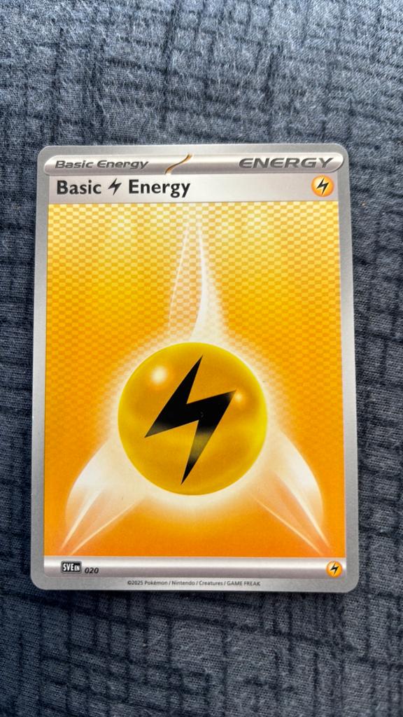 Pokémon TCG Basic Lightning Energy Kaart (SVE 020), Hobby en Vrije tijd, Verzamelkaartspellen | Pokémon, Ophalen, Zo goed als nieuw