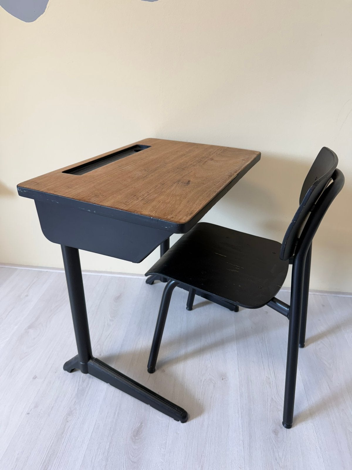 Kinder bureau, Ophalen, Gebruikt, Hout, Kinderbureau