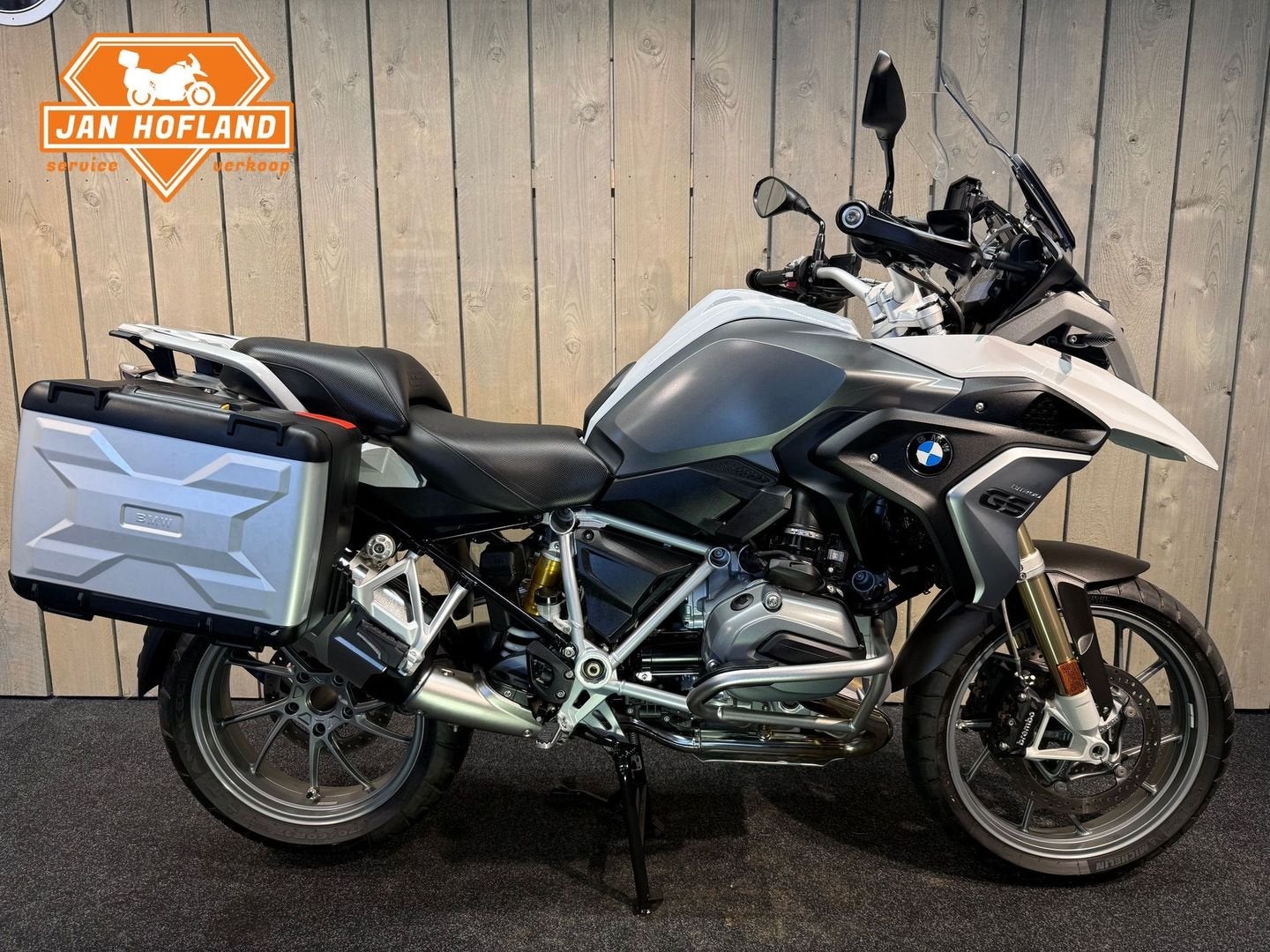 BMW R 1200 GS (bj 2017) 7,424 km, 2 cilinders, Motorrijbewijs A, Bedrijf, Meer dan 35 kW