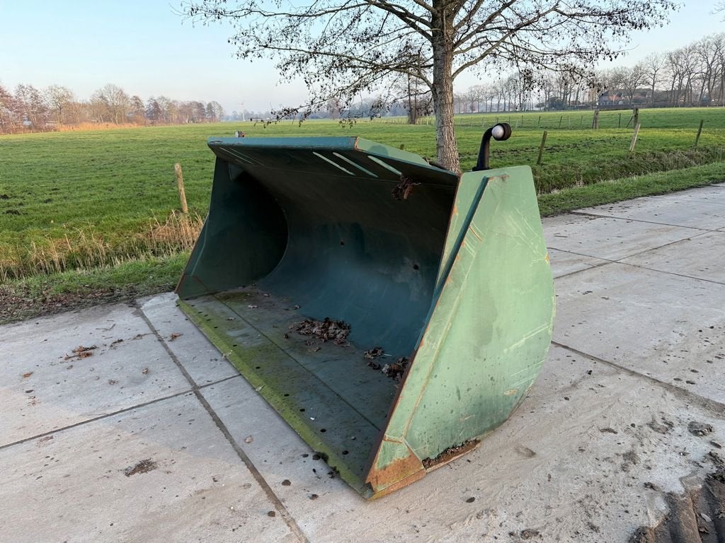 Grondbak 2.85 draaibaar systeem 2000, Wiellader of Shovel