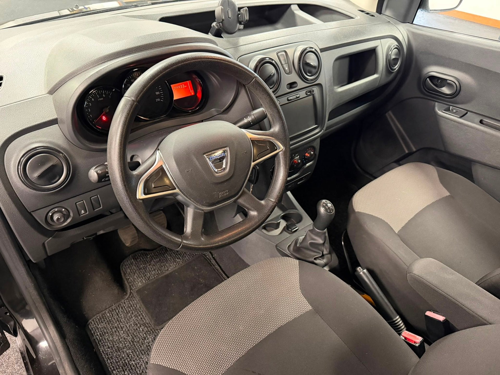 Dacia Dokker 1.5 dCi 90 Solid*NAP*Ste Eigenaar*Airco*Trehaak, Euro 6, 4 cilinders, Origineel Nederlands, Onderhoudsboekje