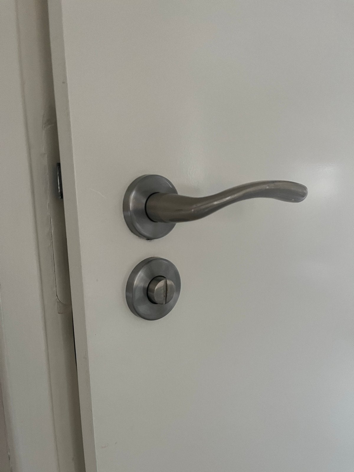 Deurklink met slot - RVS look, Ophalen of Verzenden, Gebruikt, Rvs, Klink of Kruk