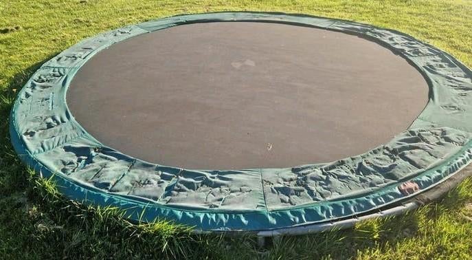 Gebruikte inground trampoline, Ophalen, Gebruikt