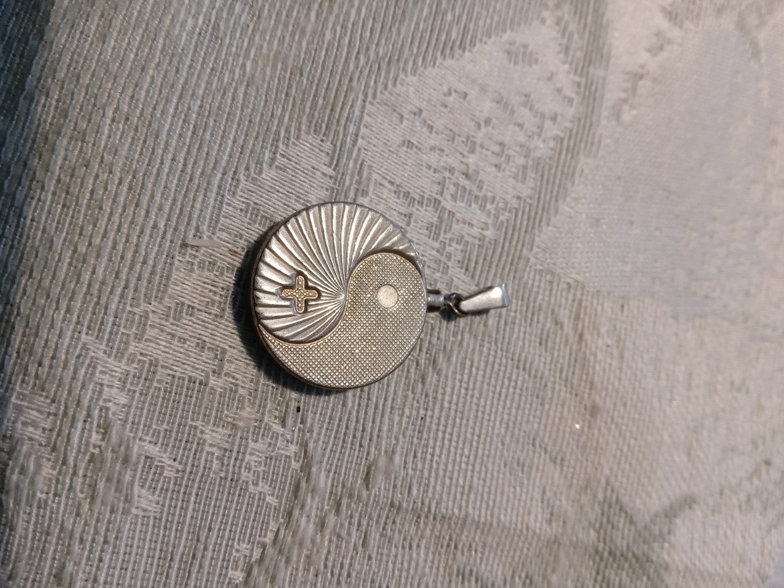 Yin Yang Bedel - Zilverkleurig, Ophalen of Verzenden, Overige materialen, Overige merken