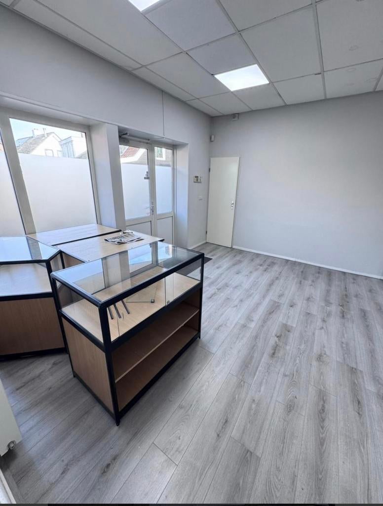 Bedrijfsruimte ruimte te huur 150m² Heinkenszand Dorpsstraat, Overige regio's