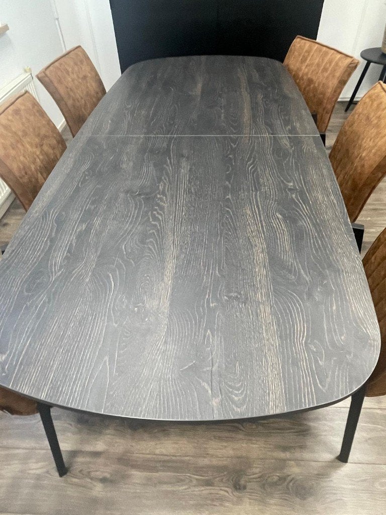 Foto 3 van Eetkamerset De Bommel: uittrekbare tafel + 8 stoelen