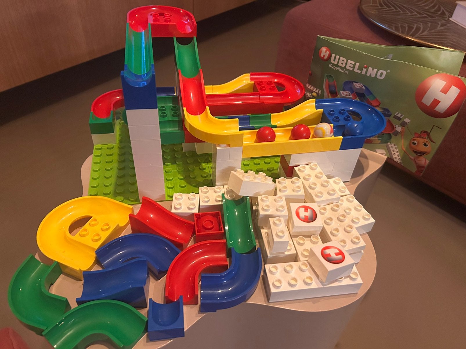 Hubelino knikkerbaan Basis 420480 compleet 123-delig, Ophalen of Verzenden, Zo goed als nieuw, 2 tot 4 jaar
