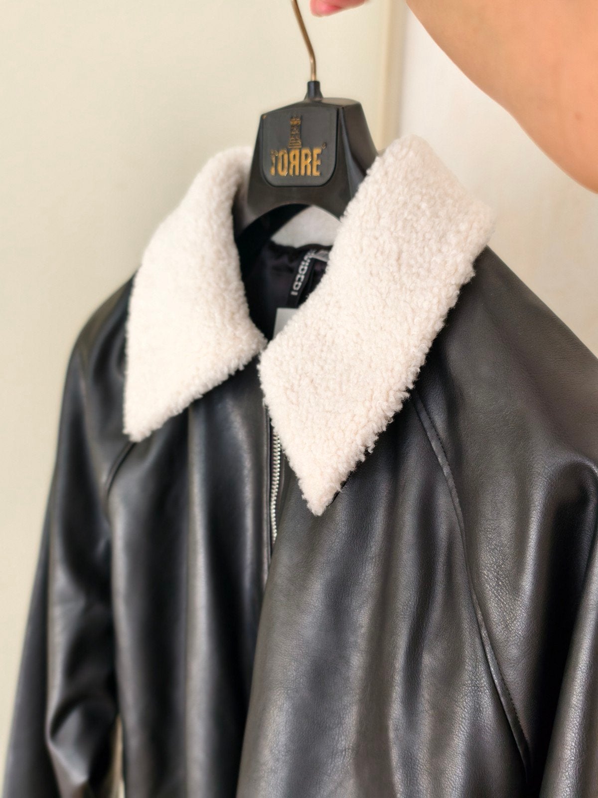 Zwart jack van imitatieleer met teddy kraag - H&M maat M, Maat 38/40 (M), Zwart, H&M Divided, Nieuw