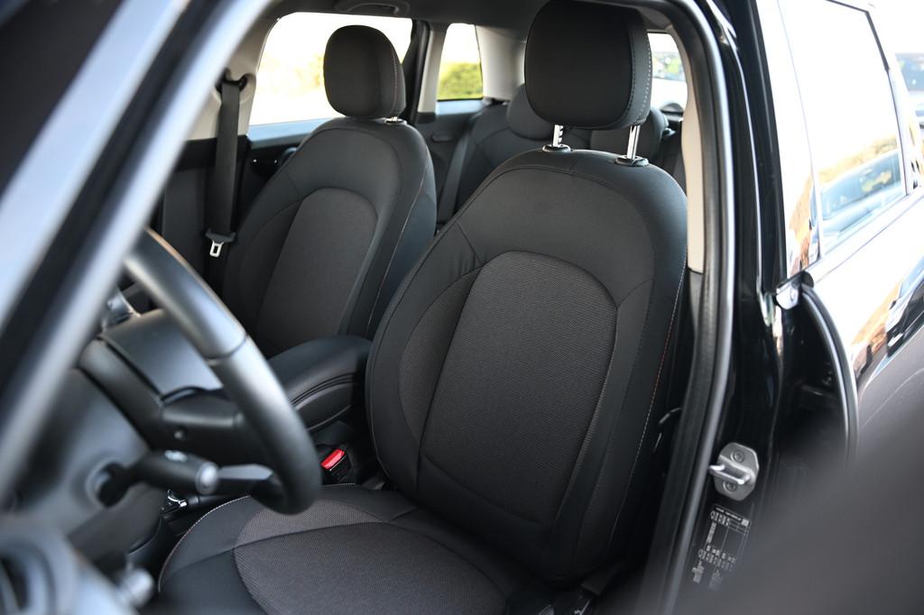 MINI Hatchback Cooper Camden / Cruise Control / LED / Ambian, Auto's, Gebruikt, Met garantie (alle), Zwart, Origineel Nederlands
