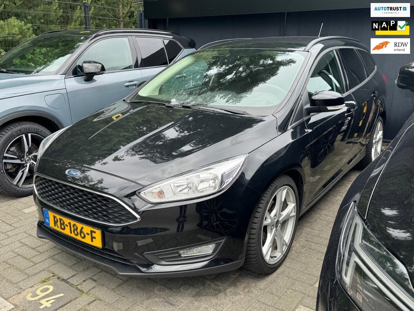 Ford Focus Wagon 1.0 Lease Edition - MOTOR SCHADE, EXPORT, Auto's, Ford, Bedrijf, Te koop, Focus, ABS, Airbags, Airconditioning