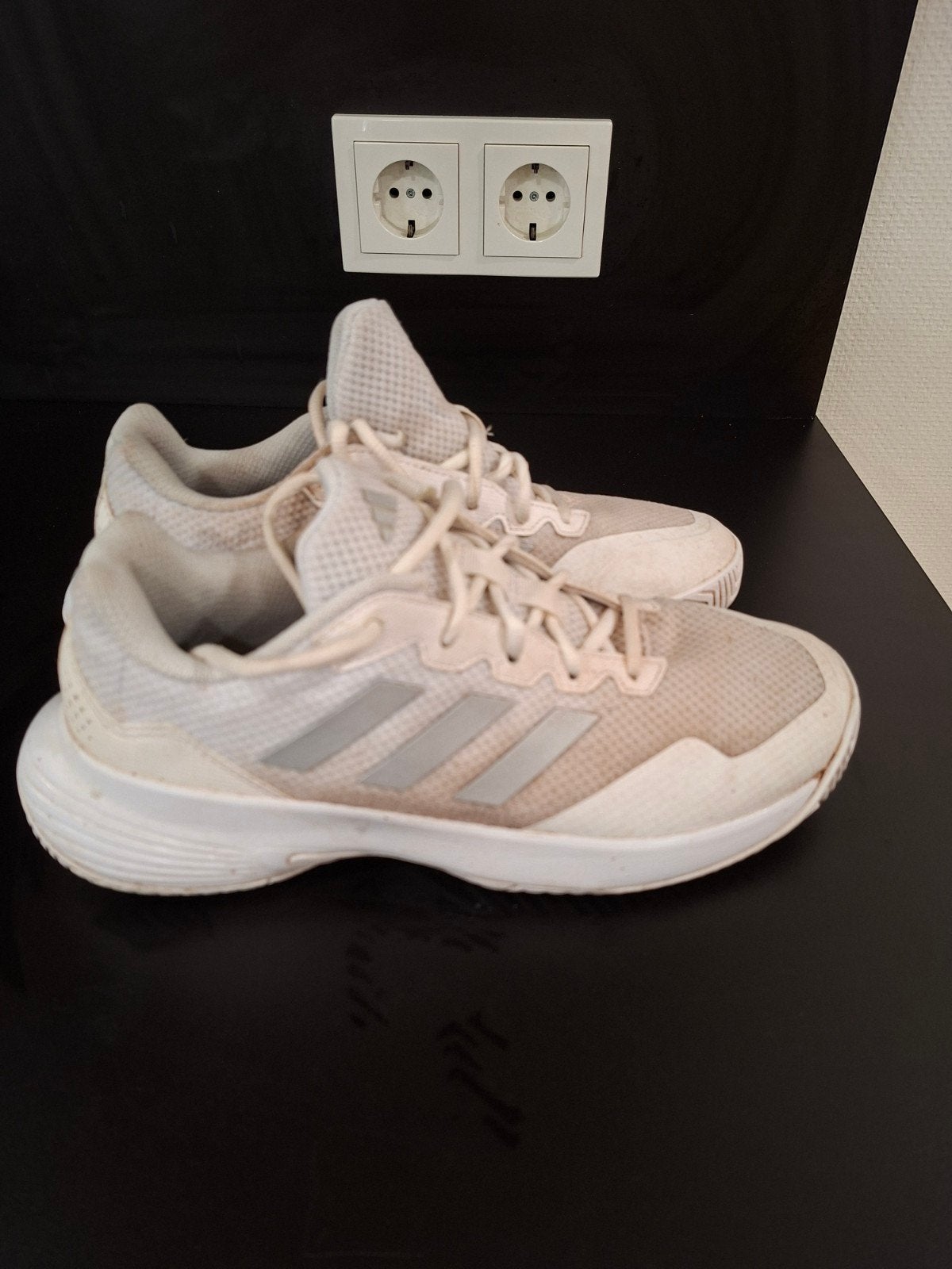 Adidas tennisschoenen maat 38, Adidas, L00, Schoenen, Ophalen of Verzenden