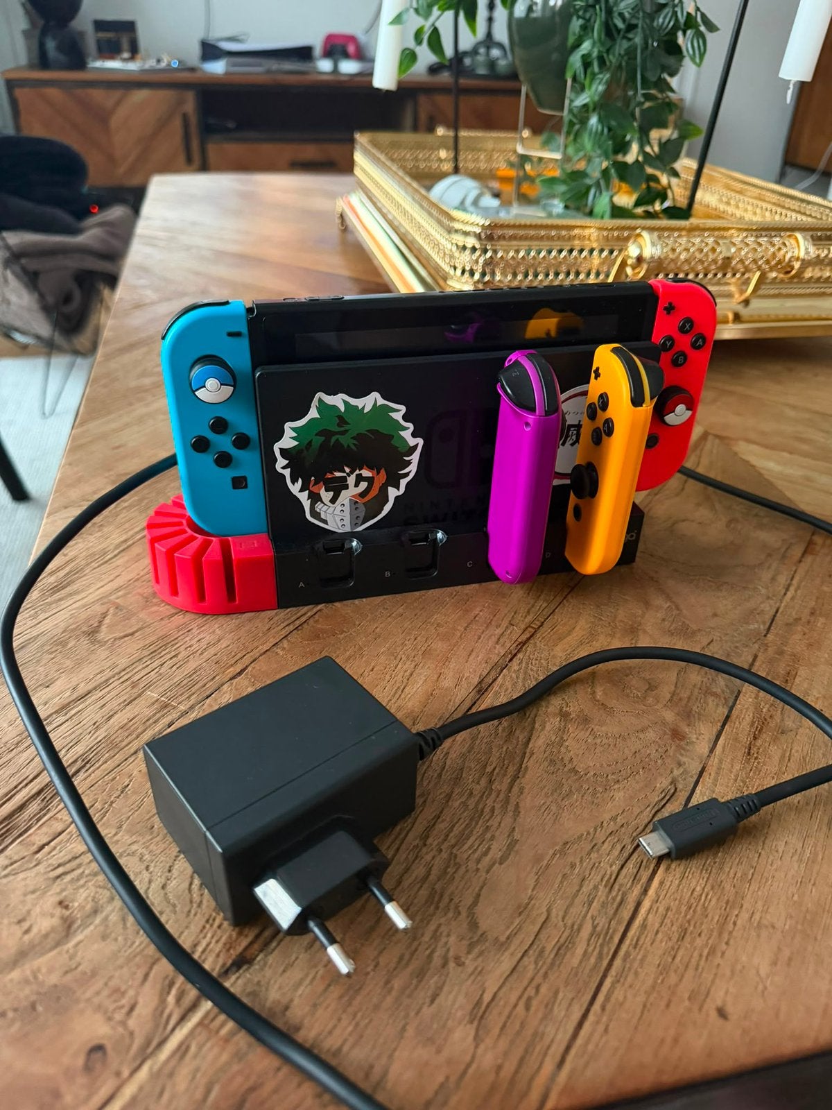 Nintendo Switch V1 + Dock + Oplader + 4 Joy-Cons, Ophalen, Zo goed als nieuw, Switch Original, Met 3 controllers of meer