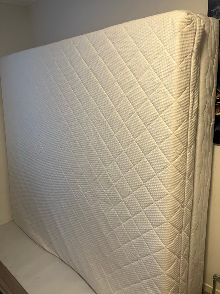 Koudschuim HR 45 soft matras 200 x 180 x 20 cm, Ophalen, Tweepersoons, Zo goed als nieuw, Matras
