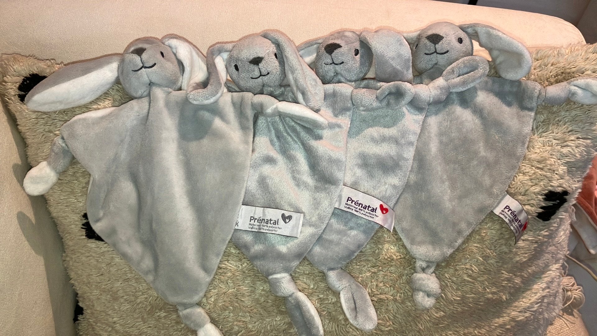 Prenatal grijs wit konijn tuttel knuffeldoekje, Prénatal, Grijs, Konijn, Ophalen of Verzenden