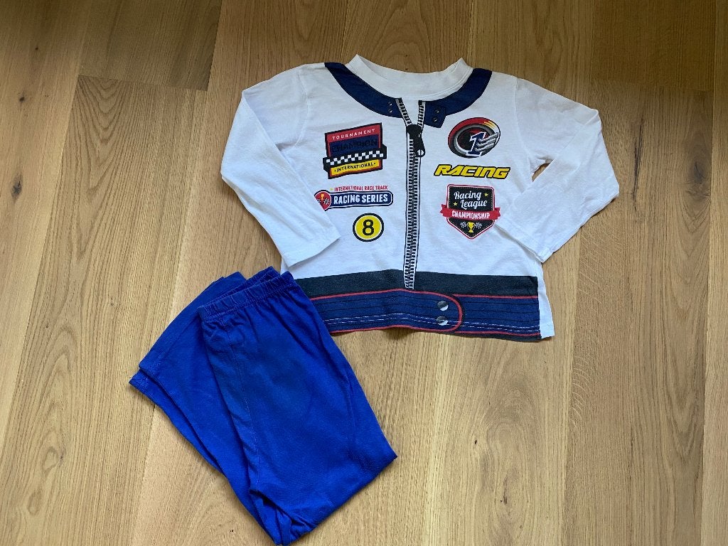 Pyjama maat 104 / 110, Kinderen en Baby's, Kinderkleding | Maat 104, Ophalen, Zo goed als nieuw, Jongen, Nacht- of Onderkleding