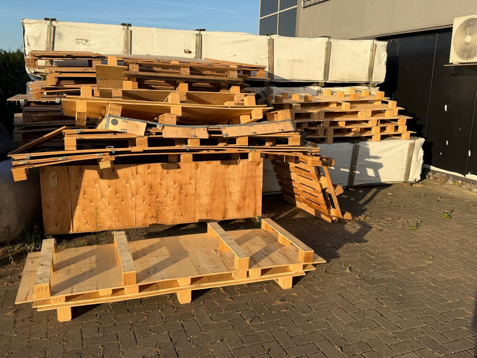 Brandhout - Pallets en houtafval, 6 m³ of meer, Ophalen, Overige houtsoorten, Blokken