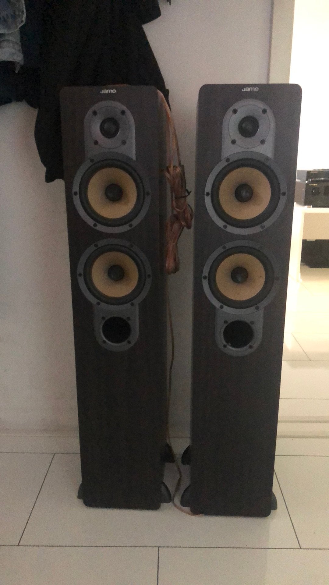Jamo boxen, Audio, Tv en Foto, Ophalen of Verzenden, Zo goed als nieuw, Jamo