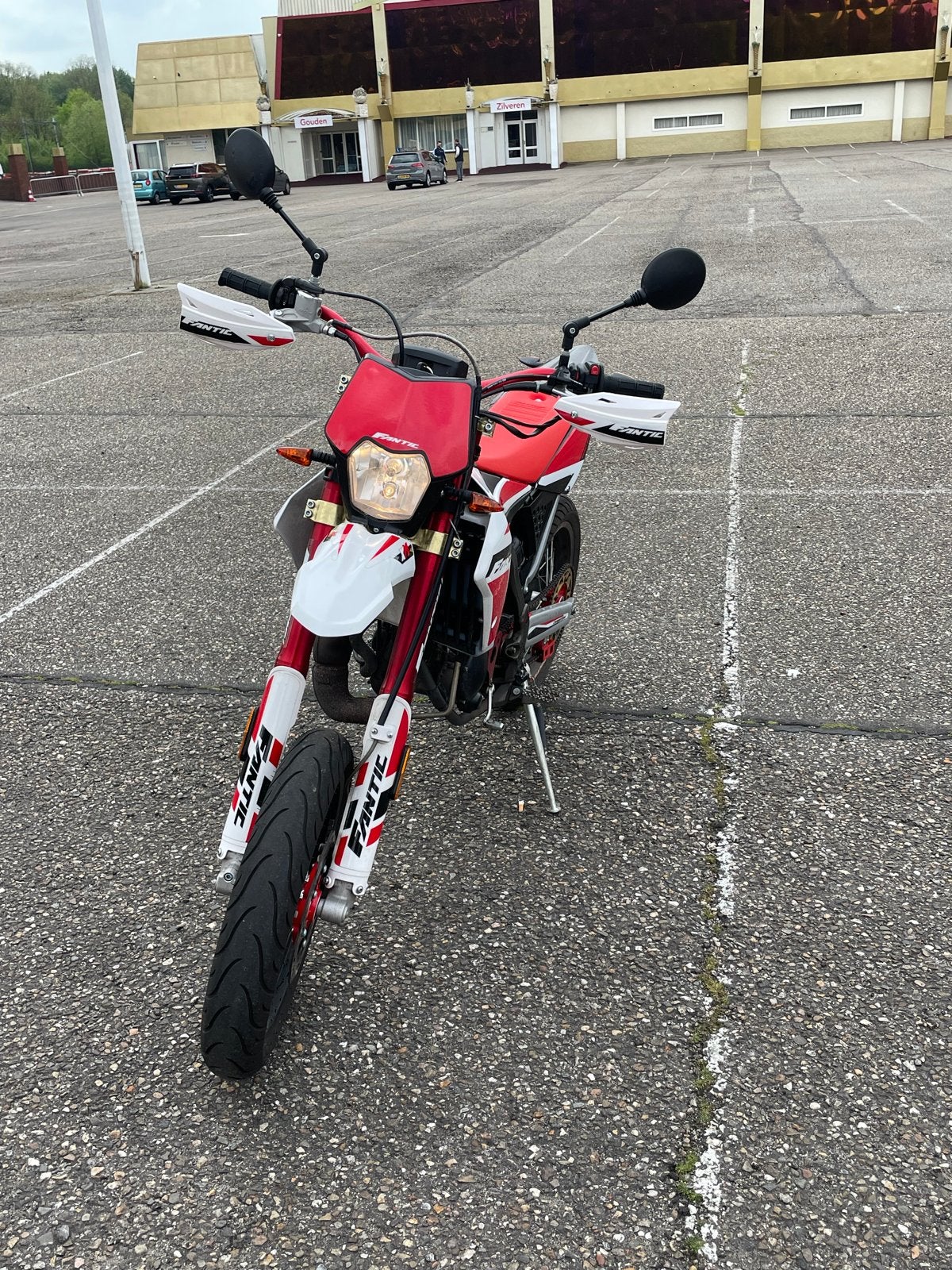 Fantic XM 50 Supermotard 2022 - Slechts 1459 km!, Ophalen, 6 versnellingen, Zo goed als nieuw, 50 cc