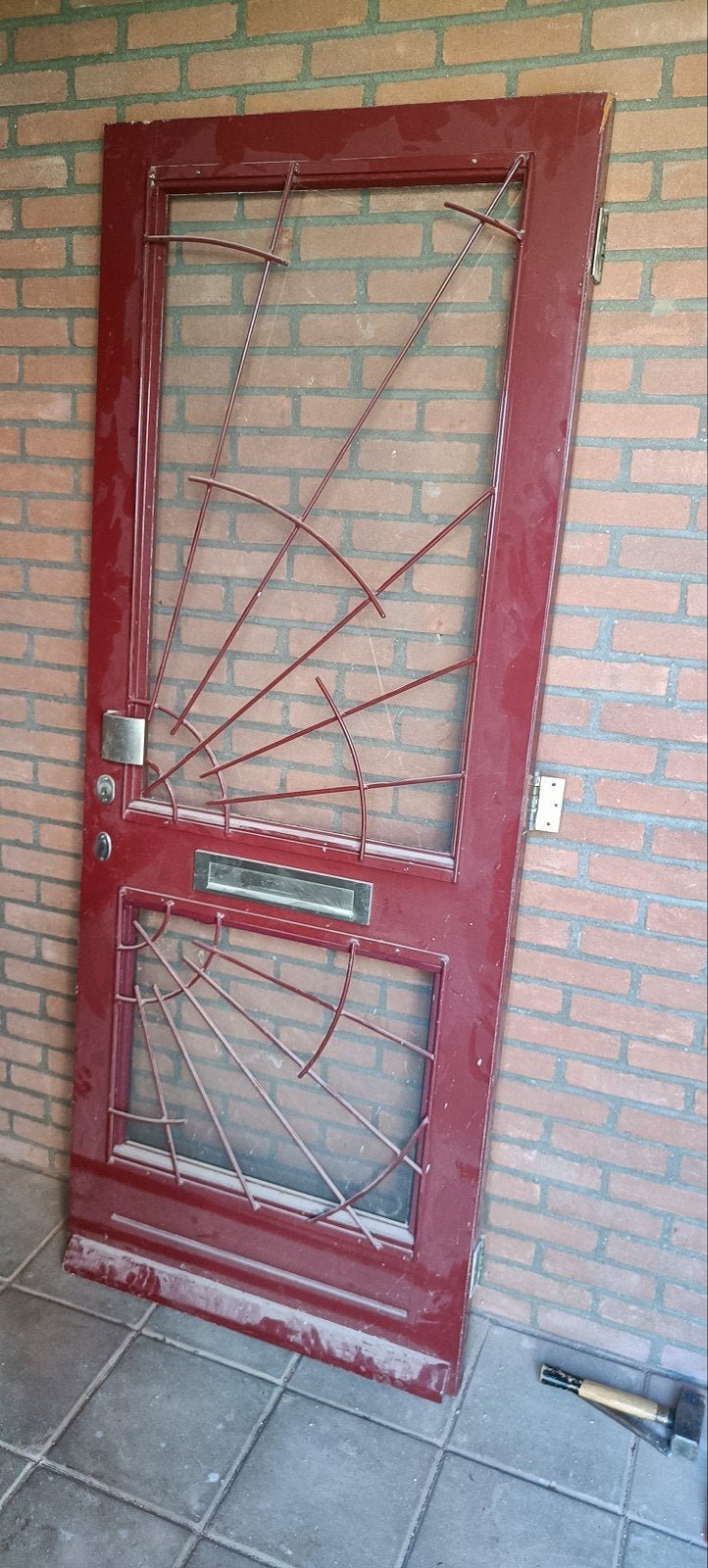 Rode buitendeur met glas en brievenbus, Doe-het-zelf en Verbouw, Deuren en Horren, Gebruikt, 80 tot 100 cm, Ophalen of Verzenden